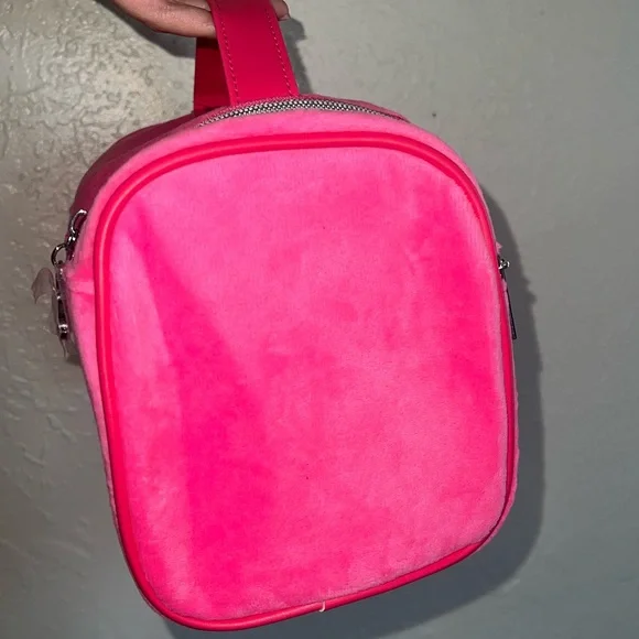 JUICY COUTURE COSMETIC BAG - Picture 2 of 7